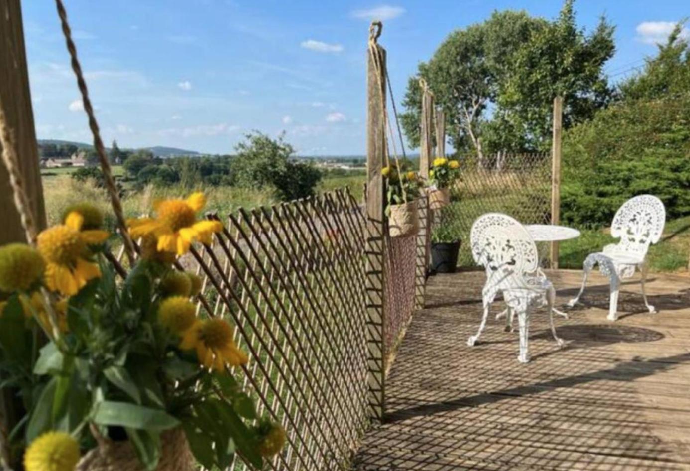 Bed and Breakfast La Ferme Du Bois De Plottes Exterior foto